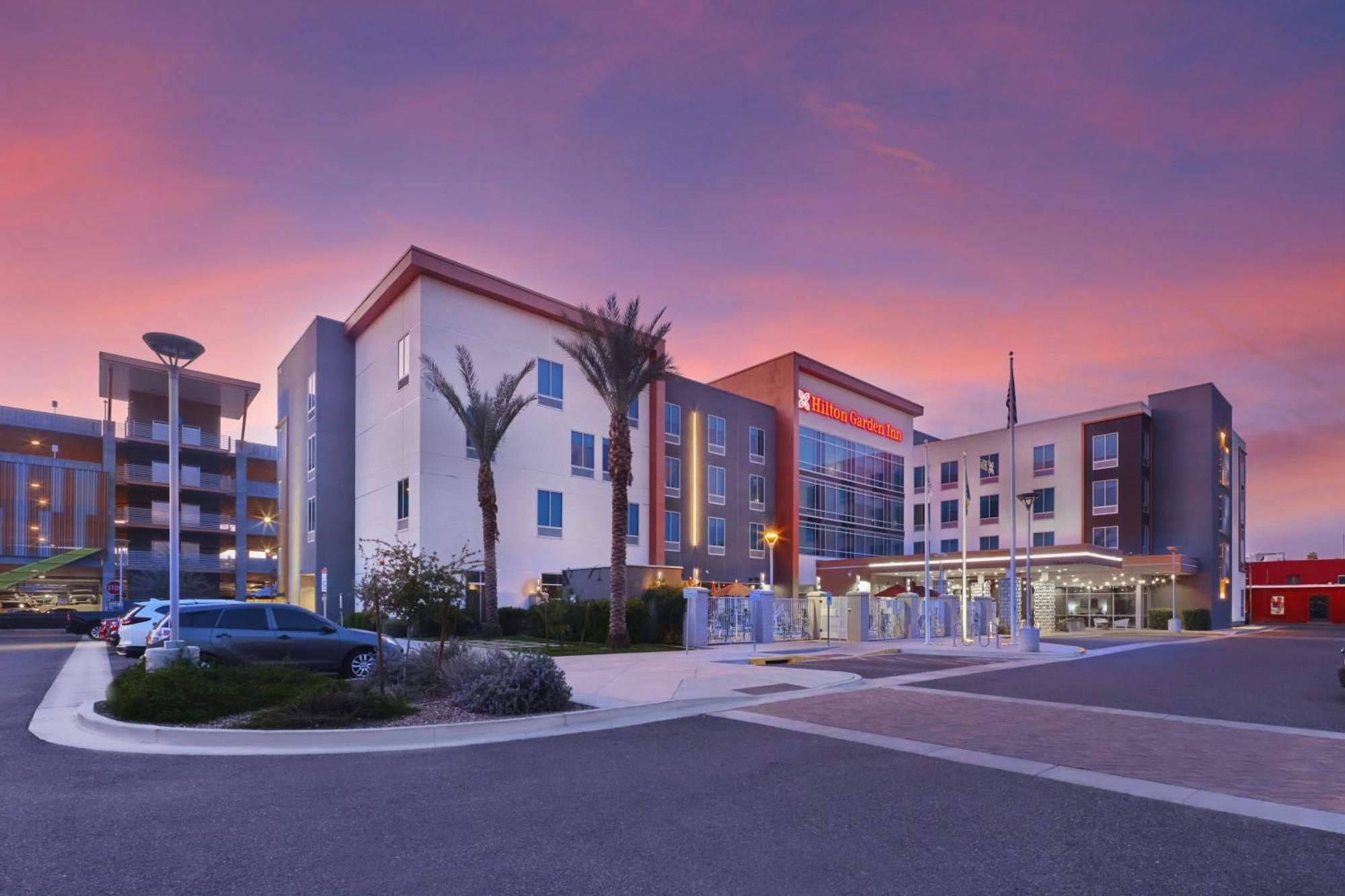 Hilton Garden Inn Chandler Downtown Zewnętrze zdjęcie