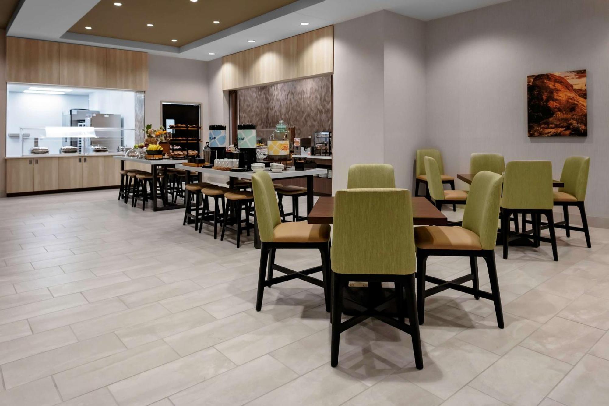 Hilton Garden Inn Chandler Downtown Zewnętrze zdjęcie