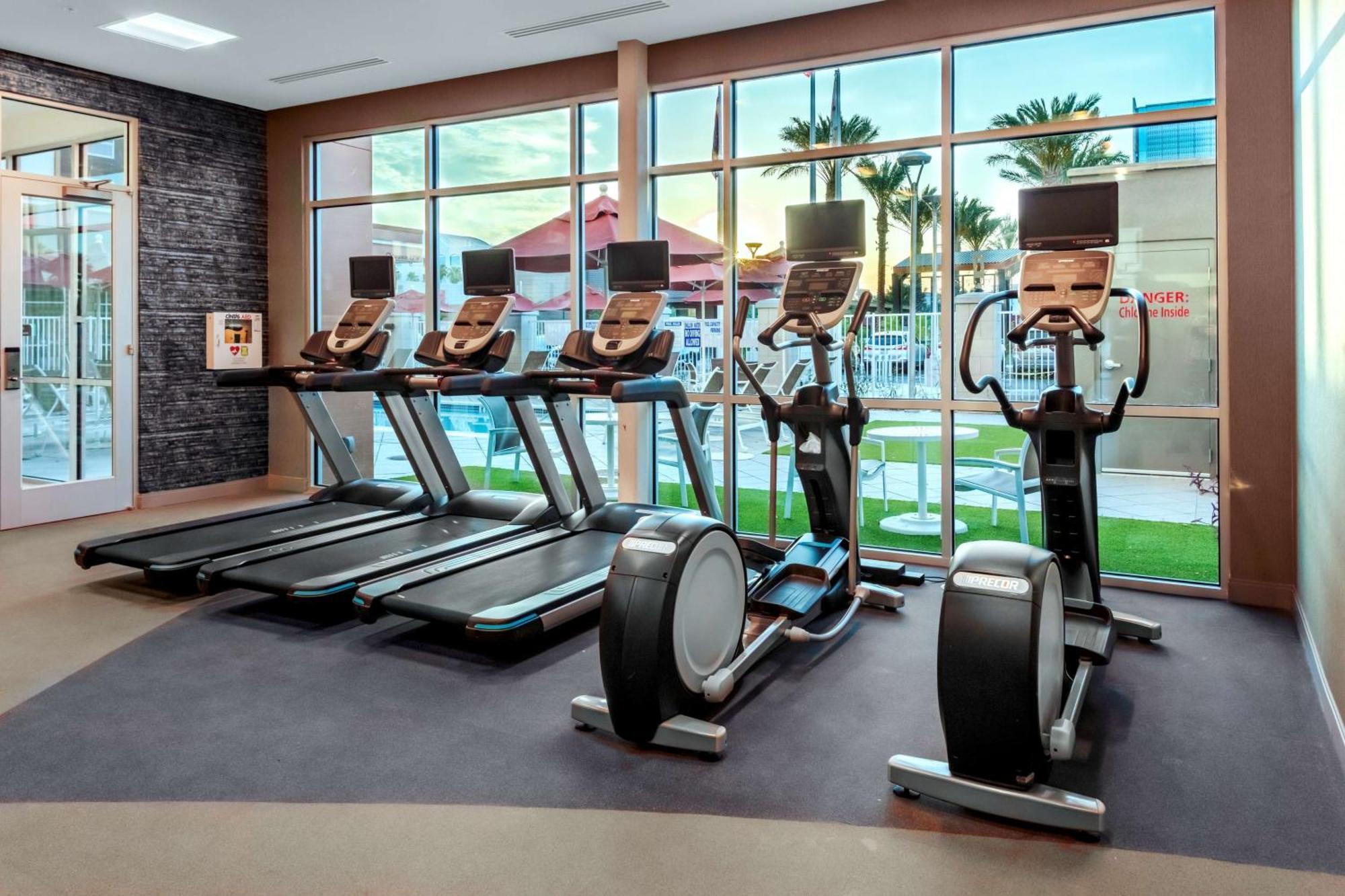 Hilton Garden Inn Chandler Downtown Zewnętrze zdjęcie